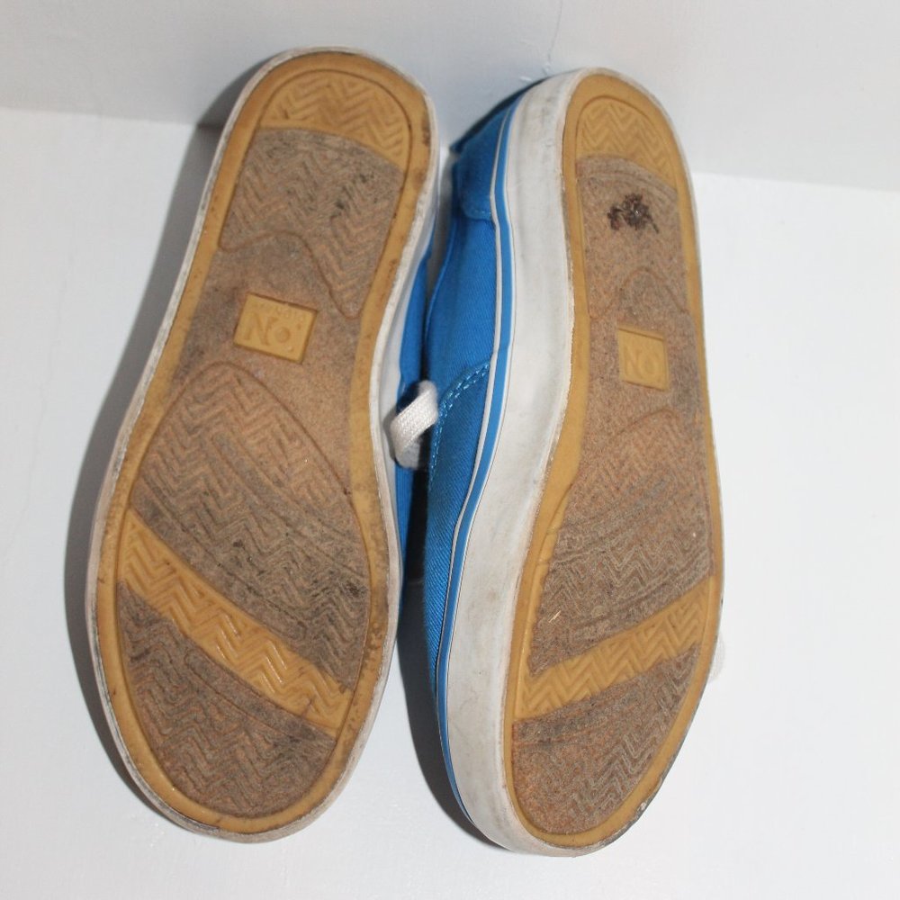 Old Navy Canvas shoe sz 1 - Picture 2 of 2